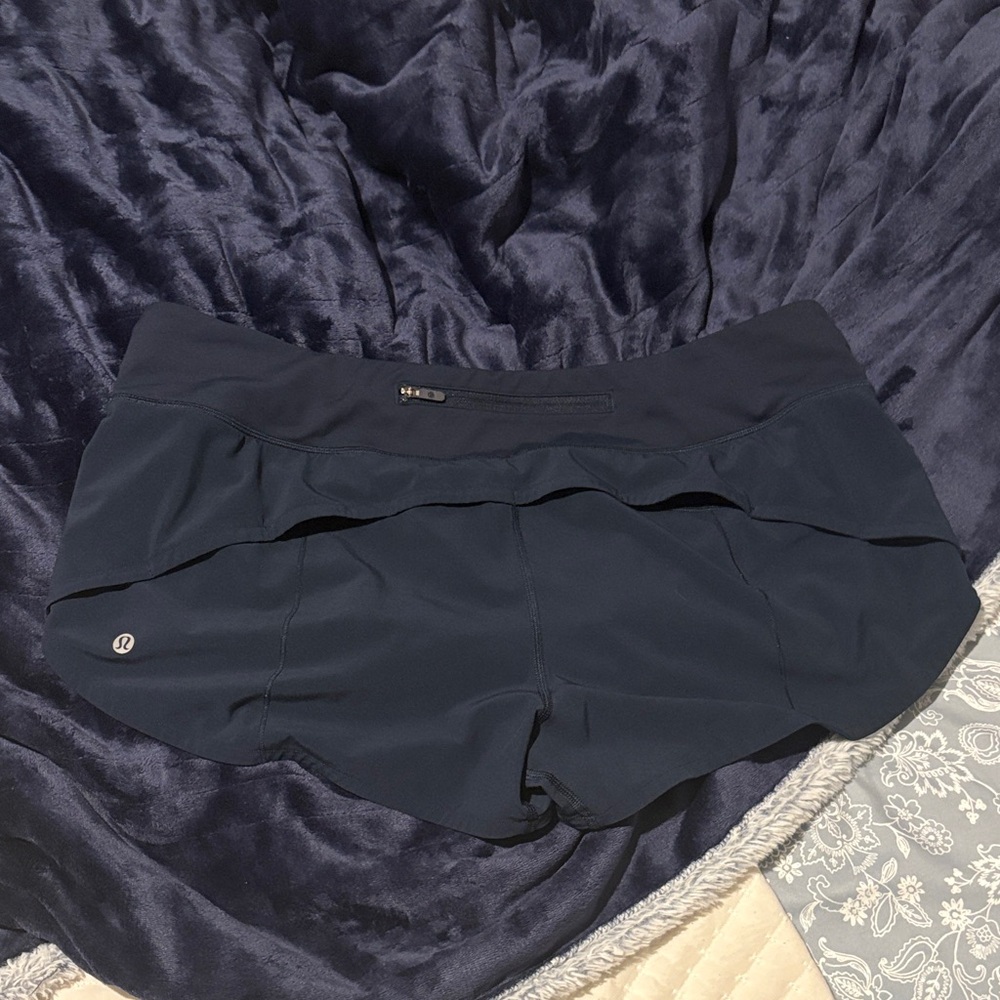 lululemon athletica Navy Athletic 2.5 hottie hot Shorts